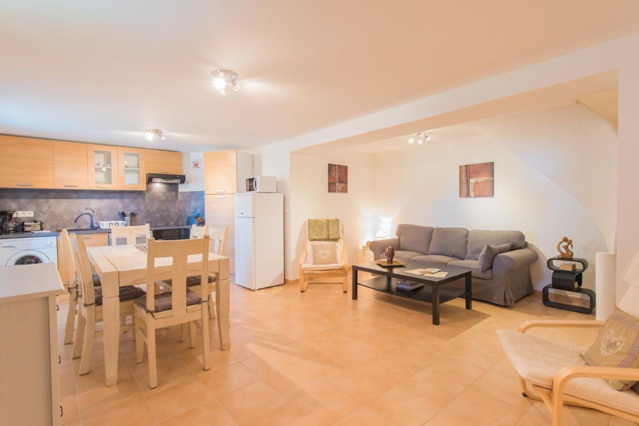 Hotel Le Relais De Pigasse Ouveillan Esterno foto