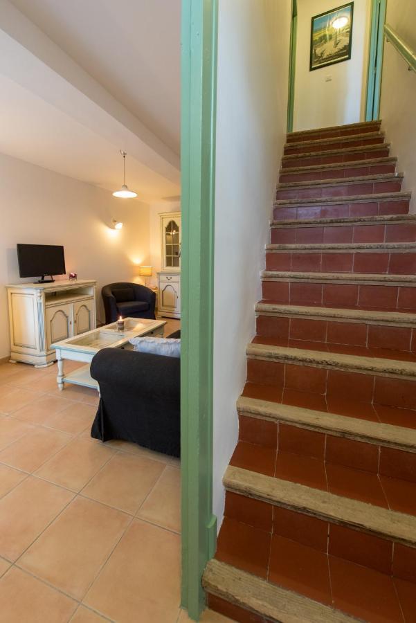 Hotel Le Relais De Pigasse Ouveillan Esterno foto
