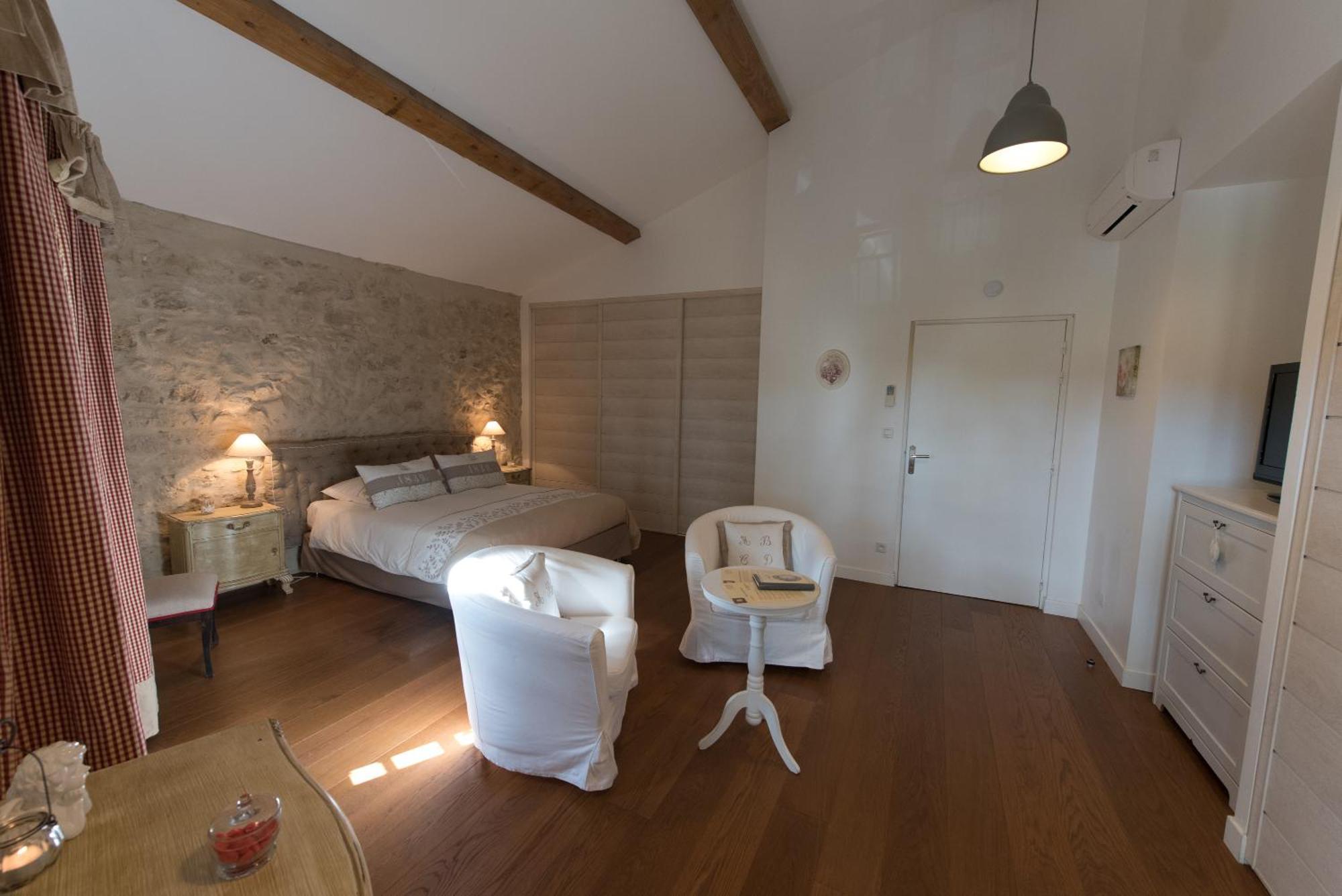 Hotel Le Relais De Pigasse Ouveillan Esterno foto